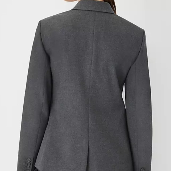 The Notched Two Button Blazer in Seasonless Stretch And StraightPant Anne TAYLOR - Picture 9 of 10